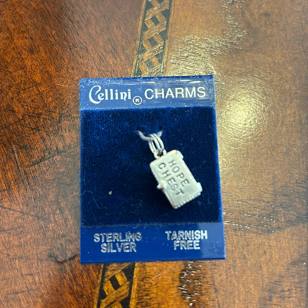 Cellini Hope Chest Charm